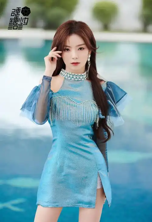 硬糖少女人鱼姬色短裙写真图片