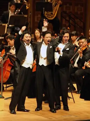 中国三大男高音香港献唱