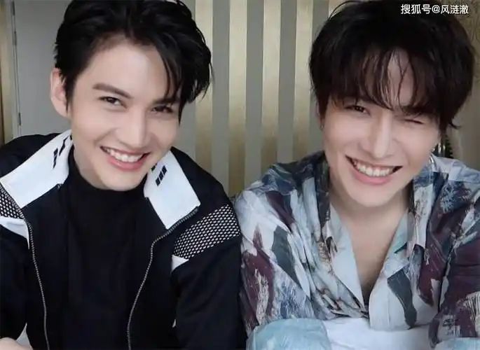 泰星mike分享和儿子相聚日常,称今年因私事会常回泰国工作_maxwell