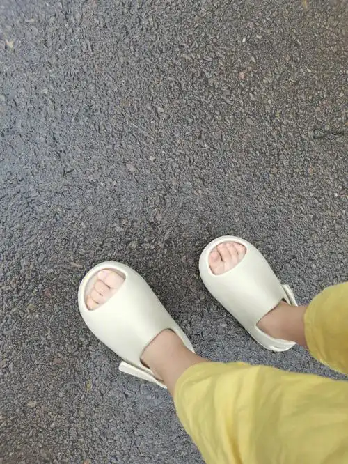 谁的小jiojio这么可爱呢