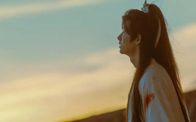 我们尽头见"哪个九十七岁死 奈何桥上等三年" 可是