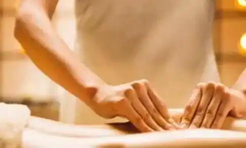 原创背部养生的重要性按摩背部的二大好处