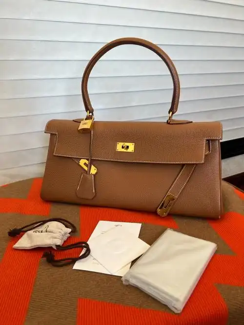 金棕色金扣爱马仕kellyshoulder