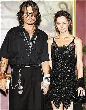 德普与好莱坞最美蕾丝边订婚杰克船长再传婚讯