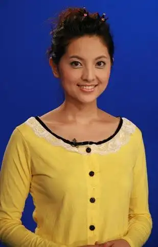 展开全部 动画剧场主持人——陈怡,英文名:cynthia