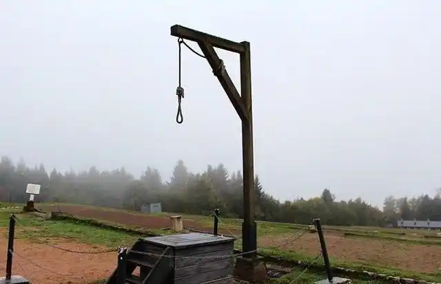 绞刑架下的幸运,有时候和会不会说话有关