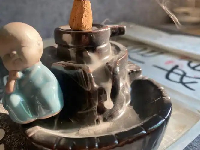 老板送了几包木屑粉,这几日突发奇想,倒流香可以自制吗?