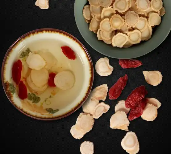 2020年新民健康会员积分换购开始了现在到店免费送价值48元人参黄精膏