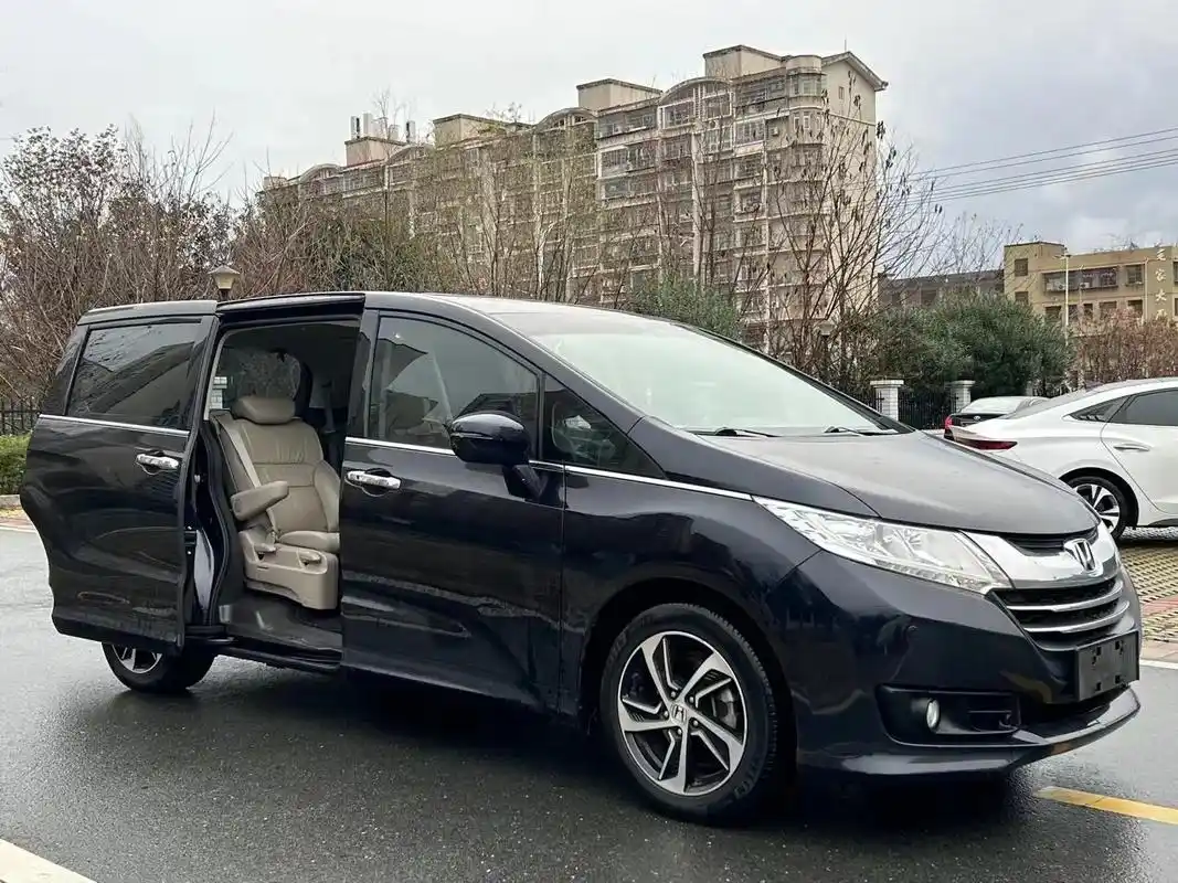 17年本田奥德赛,七座2.4l自动豪华版,商务家用两不误,无 - 抖音