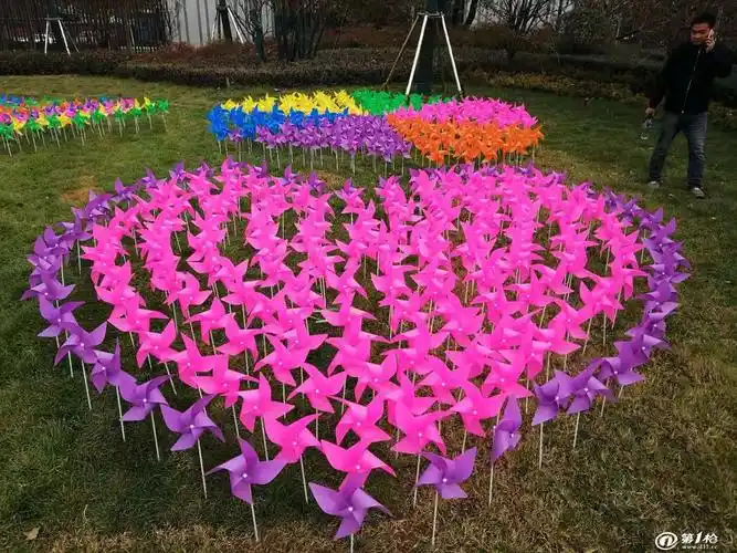 花海风车节风车出租 梦幻造型风车展风车租赁