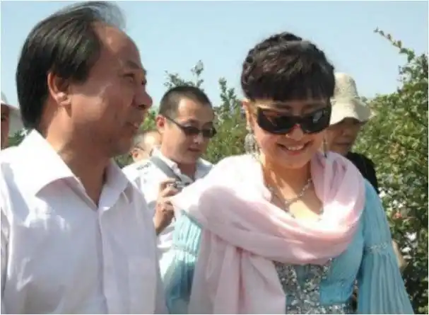 殷秀梅:一婚匆匆,42岁再嫁法国贵族,68岁无儿无女却活出自我!