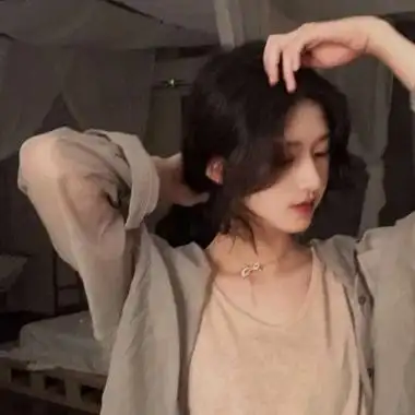 女生头像真人侧脸