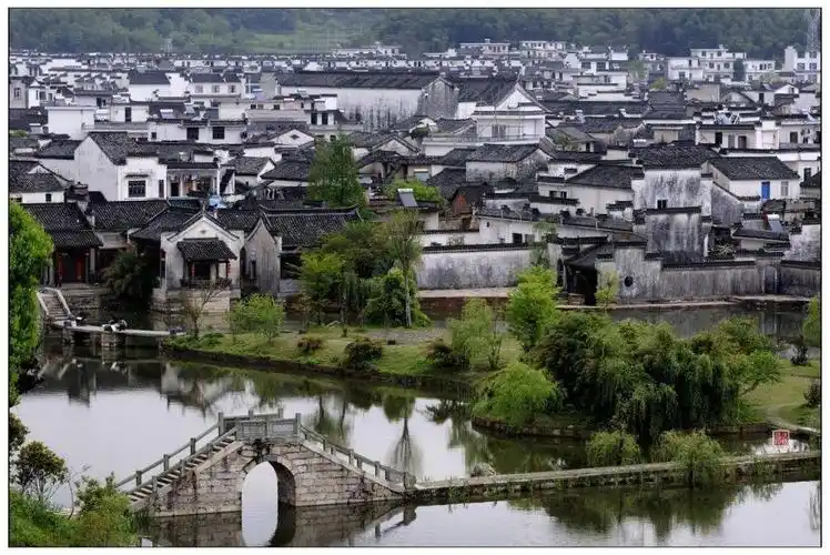 安徽省黄山市徽州区皖南古村落呈坎八卦村