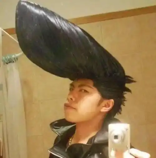 曾经杀马特莫名火了在网吧创立葬爱家族如今他们还帅吗