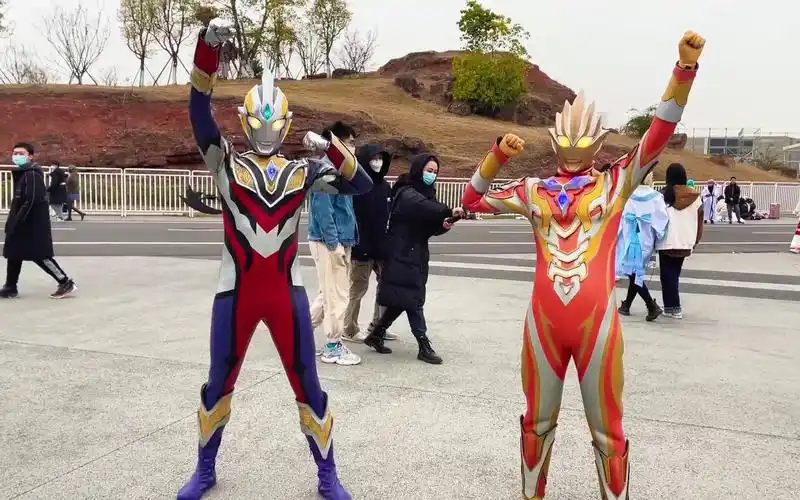 真理特利迦奥特曼 逛漫展