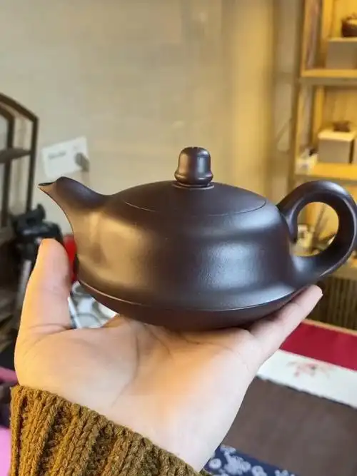 宜兴精品纯手工紫砂壶原矿紫茄泥曲壶