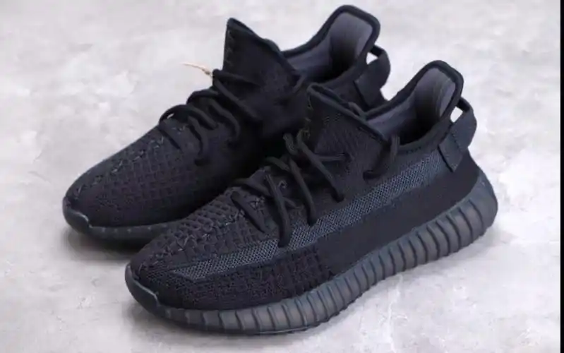 阿迪达斯椰子kanyeadidasyeezyboost350v2pureoat莲花黑武士黑魂运动