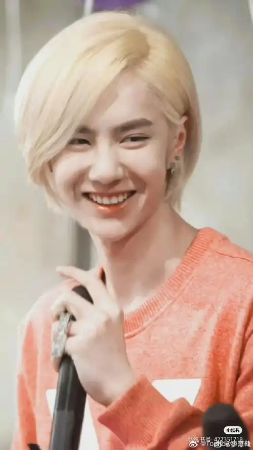 王一博出道第十一周年来了,回顾出道前十年每一个时期都有着不同的