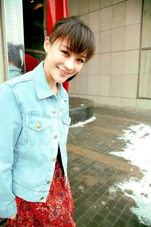 阳光温暖的袁姗姗