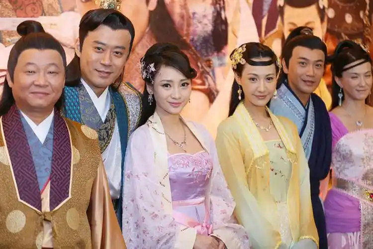 《新圆月弯刀》古装男神张智尧演绎的丁鹏很少人看过