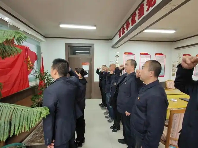 武南三电党支部举行预备党员入党宣誓仪式