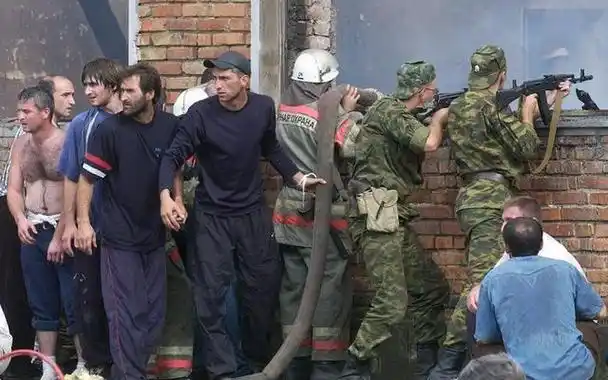 世界重大恐怖袭击之别斯兰人质事件