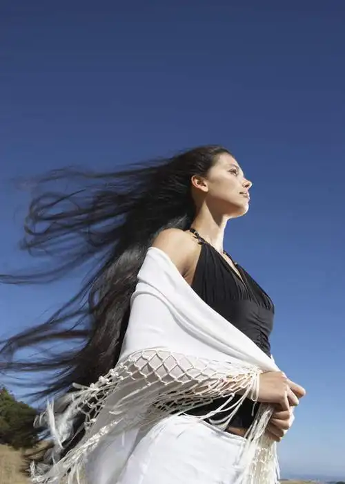 东方人,一个人,站,竖图,室外,白天,仰视,裙子,亚洲,仅一个年轻女性,仅