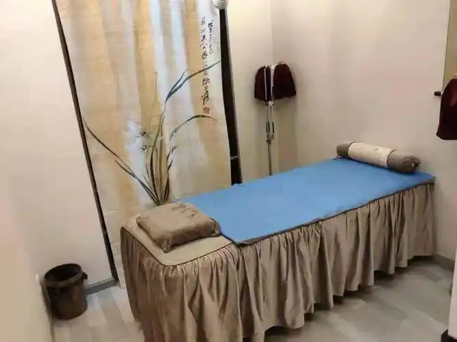 9元享精油推拿套餐,68元享肩颈腰腿调理套餐!专注艾灸养生理疗!_经络