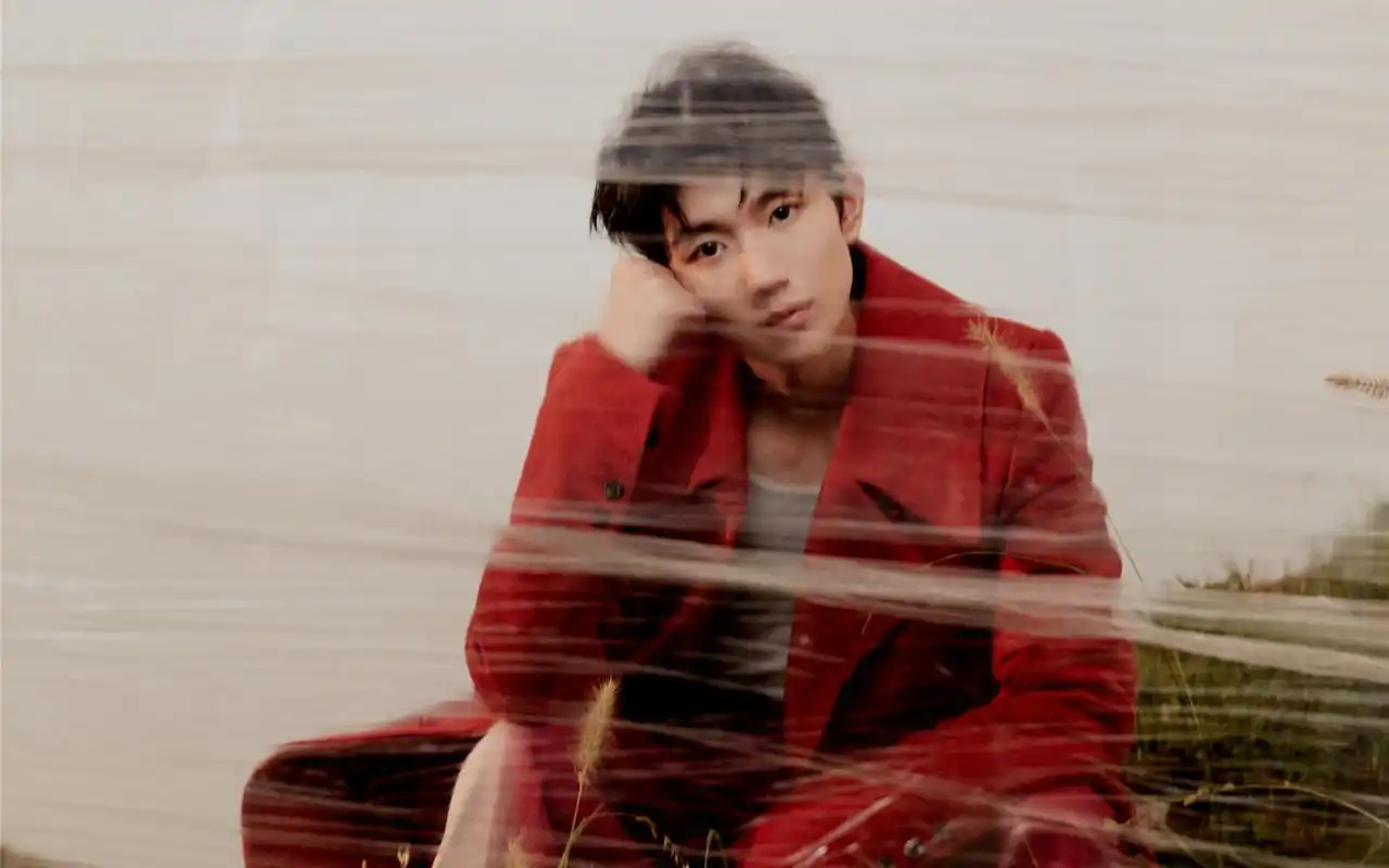 王源时尚杂志写真图片桌面壁纸