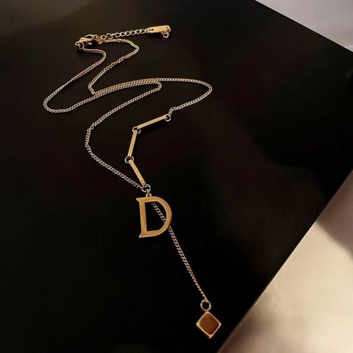 项链钛钢不褪色毛衣链d字母新款高档时尚女吊坠设计感气质锁骨链