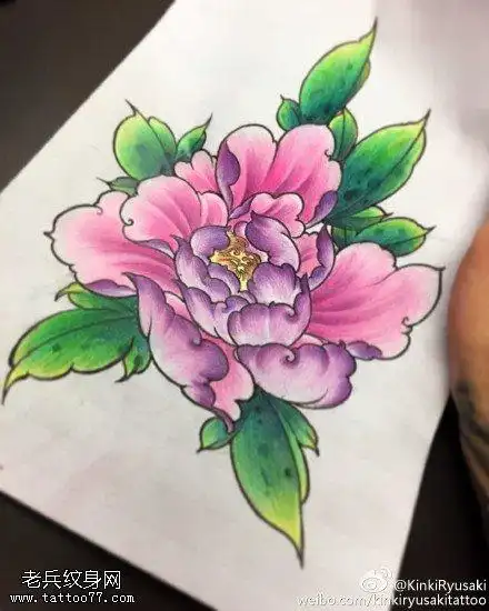 手稿彩绘的牡丹纹身图案