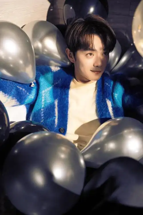 欢娱影视演员许凯soso最新生日写真释出