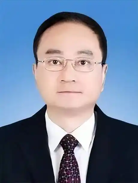 余建(来源:黑龙江省政府官网)履新黑龙江前,余建任甘肃省副省长,省