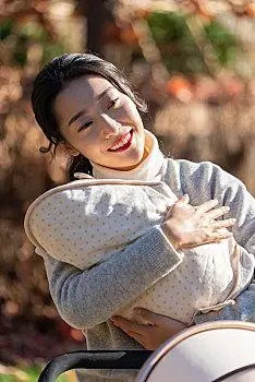 妈妈的怀抱图片