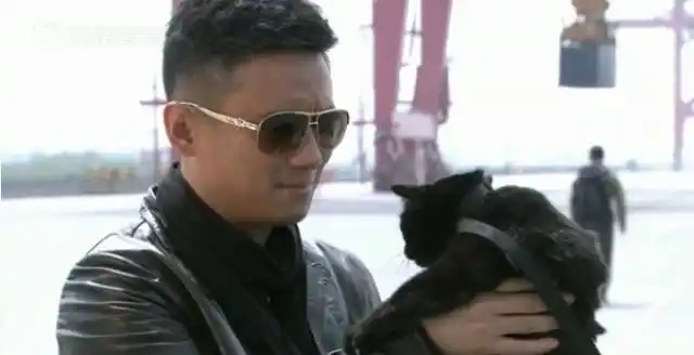 明明现实生活中是夫妻却在特种兵之火凤凰里面演父女