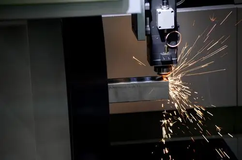 工业激光设备  激光切割机  我们可以提供市场上所有高品质的激光贩