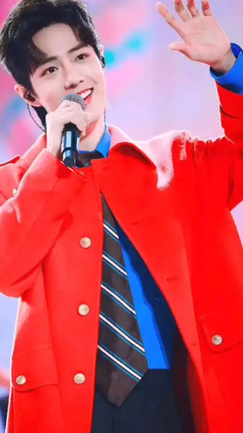 肖战红色战衣穿搭哪一套撩到你了肖战最红