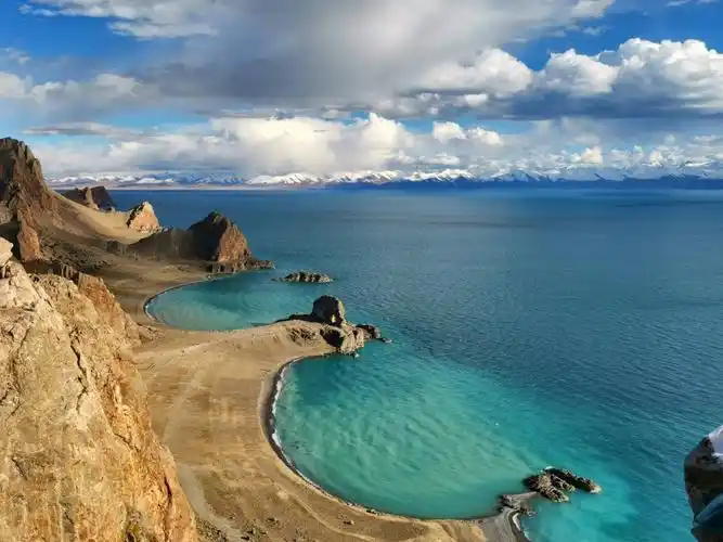 纳木错圣象天门搓衣板路颠簸后的美景