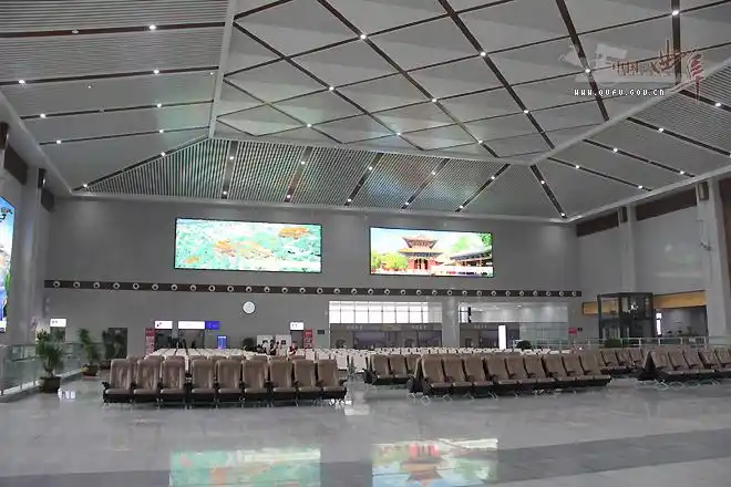 鲁南日兰高速铁路曲阜东站新线开通揭牌仪式举行