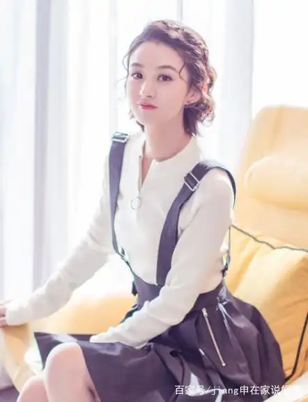 赵丽颖新造型短发小卷毛,少女气质满满,瞬间圈粉无数!