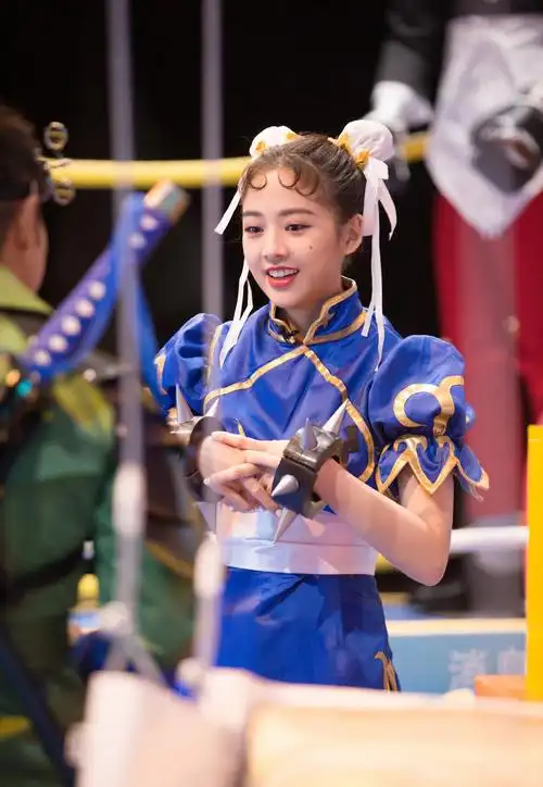 明星大侦探4吴映洁奇幻游乐园剧照图片