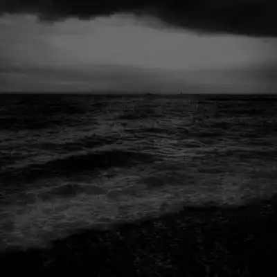 黑色微丧背景图 我见过你很爱很_风景静物头像_我要个性网