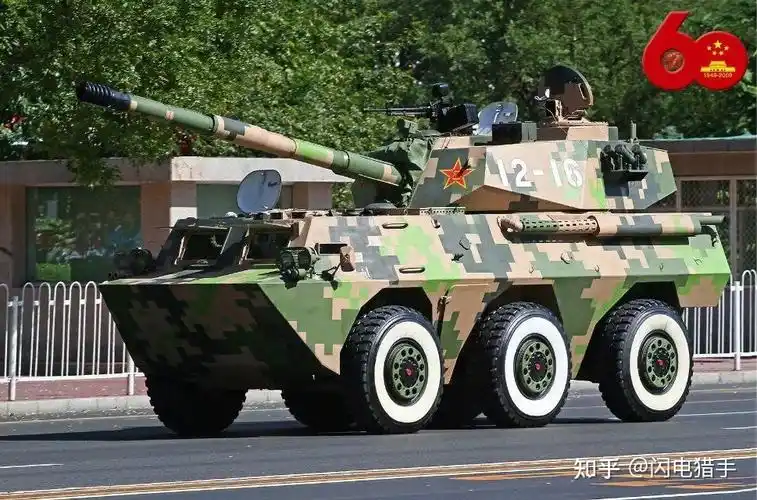 迅疾的轮式猎手ptl02式轮式突击炮