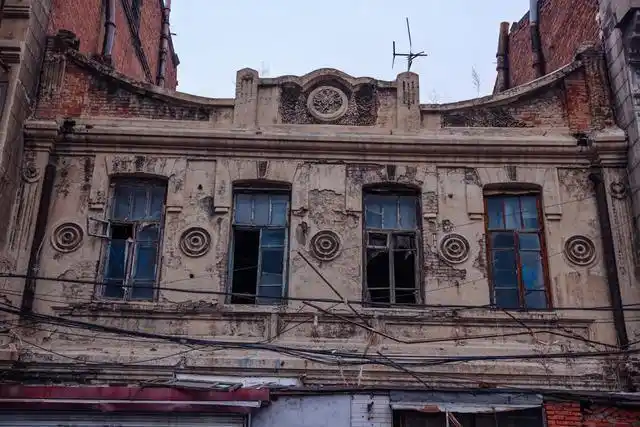 20世纪的辉煌却成哈尔滨21世纪的沧桑,这片老建筑,值得怀念