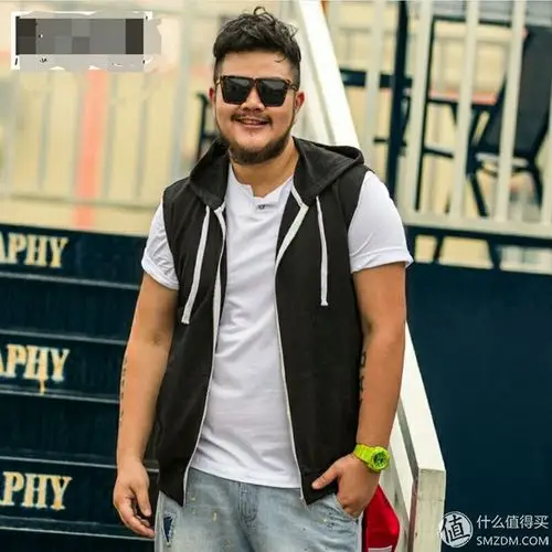 夏日男士穿衣搭配技巧 | 胖男人夏天适合穿什么衣服_什么值得买