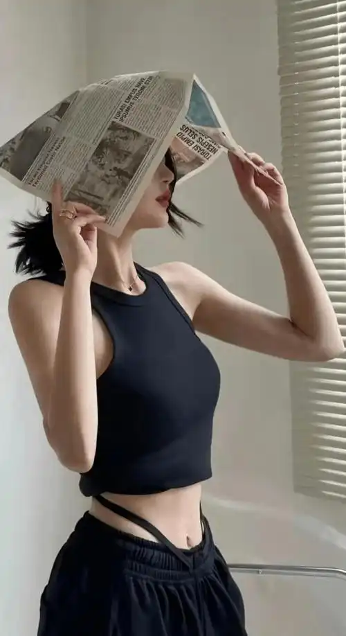 四月很有动力的精辟减肥文案_自律_男朋友_美女