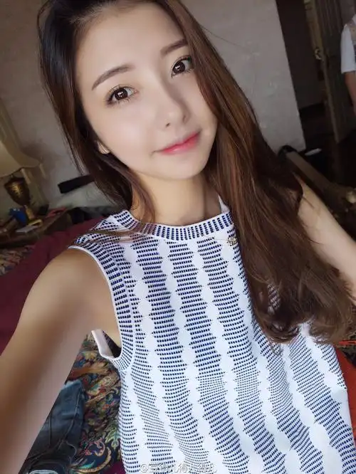 朋友圈晒照大赛马上开始最美自拍姿势get没