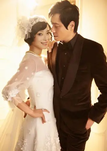 罗嘉良与妻子苏岩拍写真 前妻方敏仪现状曝光