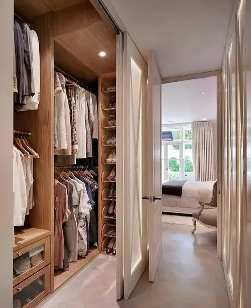 如何在主卧挤出衣帽间?这就看你的本事了!