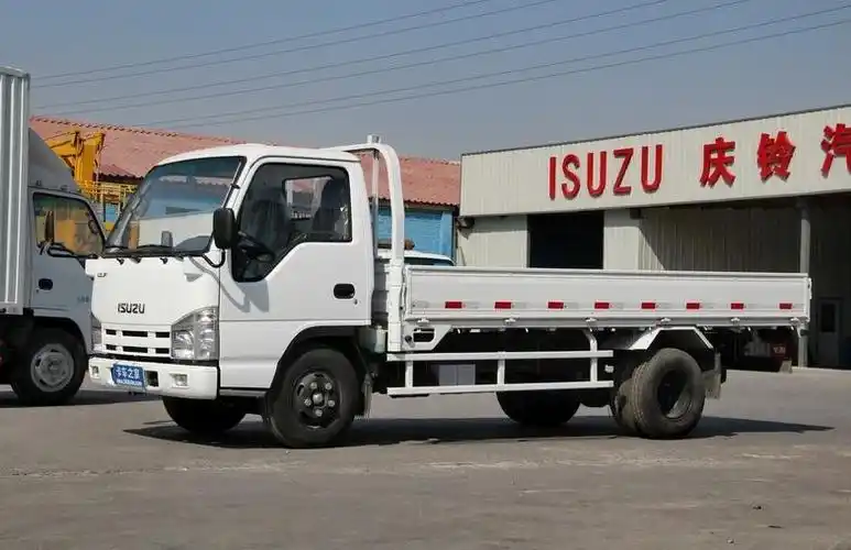 五十铃3.6米单排栏板车(98马力)